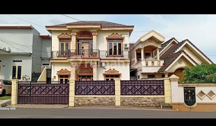Luxury Old Hill House in Bukit Kecil Luxury Old Hill House in Bukit Kecil
