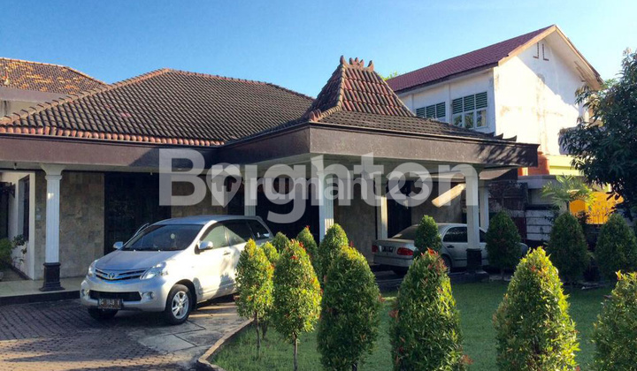 charming house charming house