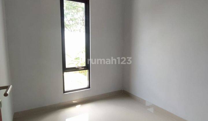 Rumah Strategis Hadap Timur dekat Mal Ciputra Cibubur Dibantu KPR J21431 2