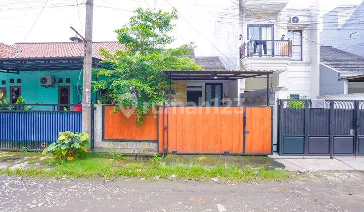 Rumah Strategis di Depok 10 Menit ke Stasiun 1 Lantai Siap Huni J41702