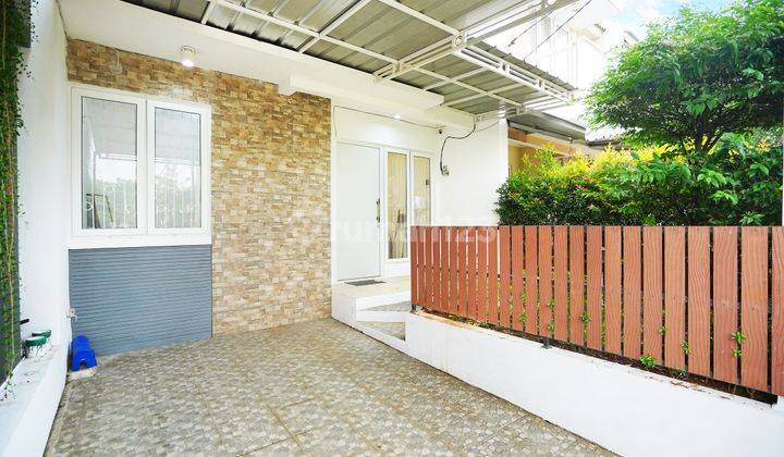 Rumah 2 Lantai Bagus Furnished SHM di Sukatani, Depok 13
