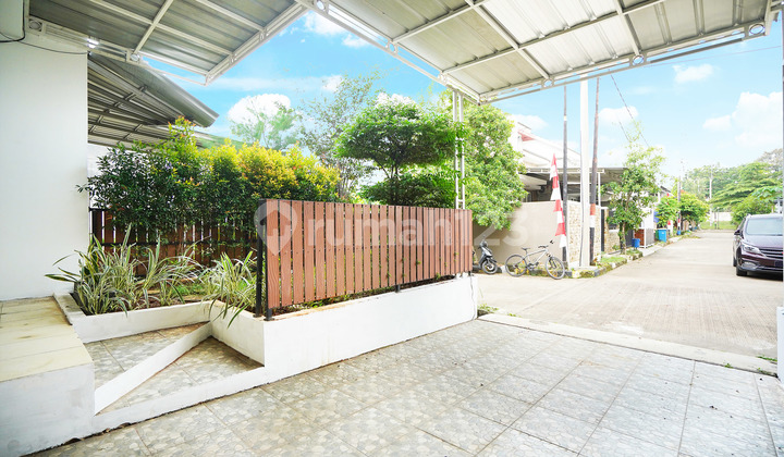 Rumah 2 Lantai Bagus Furnished SHM di Sukatani, Depok 14