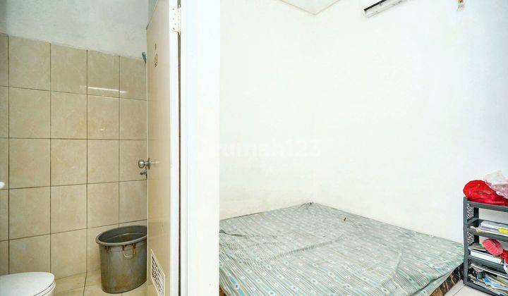 Rumah SHM Halaman Luas Siap Huni dekat Metropolitan Mall Cibubur J21989 2