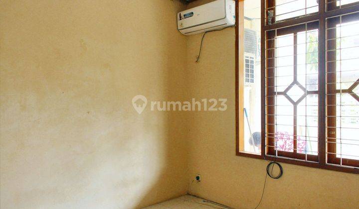 Rumah SHM LT 117 Hadap Timur 15 menit ke Stasiun Velodrome Siap KPR J19707 2