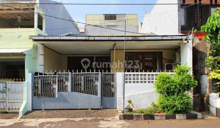 Rumah SHM LT 117 Hadap Timur 15 menit ke Stasiun Velodrome Siap KPR J19707 1