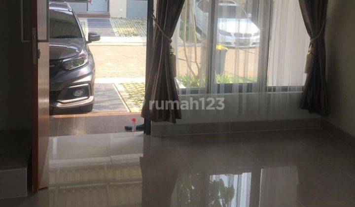 Rumah Cantik LT 103 Hadap Selatan 15 Menit ke Mall Ciputra Cibubur J14407 2