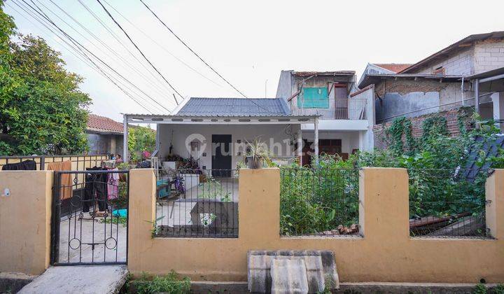 Rumah Luas Hadap Utara 10 Menit ke Summarecon Mall Bekasi Bebas Banjir J23904 1