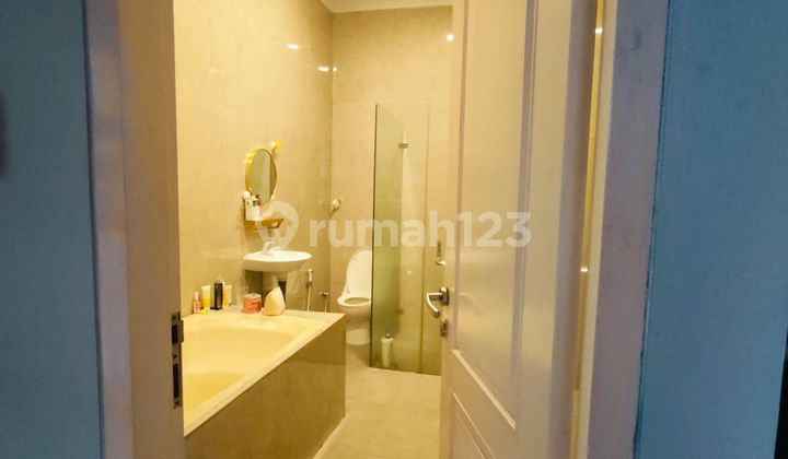 Rumah 6 Kamar Tidur Hadap Utara 10 Mnt ke Mall Cibubur Junction J-34166 2