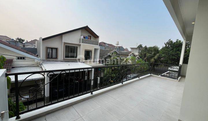 Rumah Terawat 2 Lantai 8 menit ke Transpark Mall Bintaro Siap Huni J-24898 2