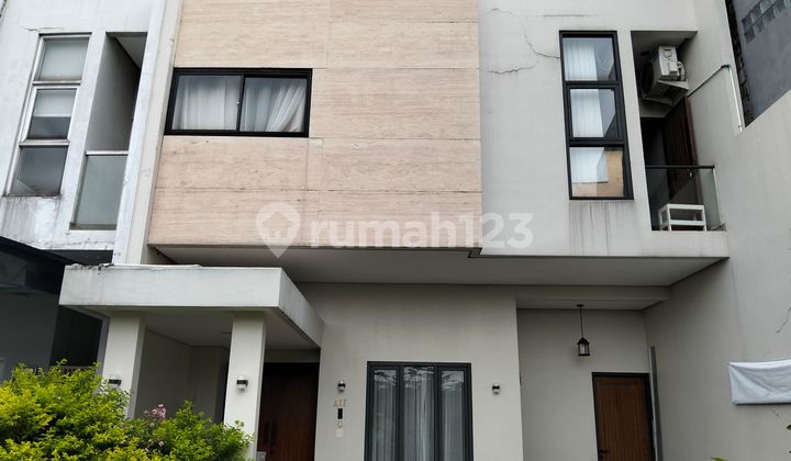 Rumah Minimalis 14 Menit ke Cilandak Town Square Hadap Selatan J34687 Rumah Minimalis 14 Menit ke Cilandak Town Square Hadap Selatan J34687