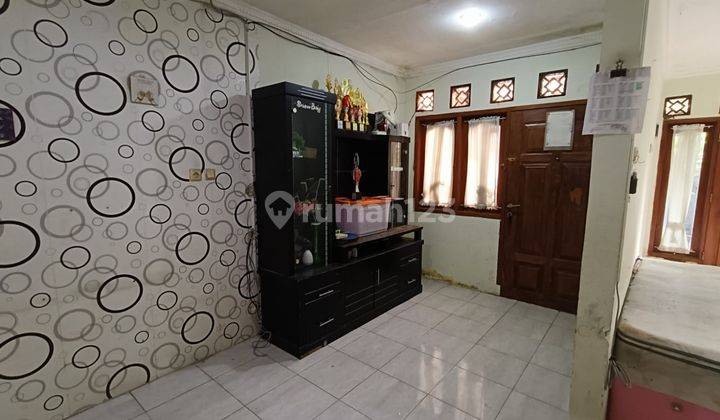 Rumah Seken 1 Lantai 15 Menit ke Summarecon Mall Bekasi Hadap Utara J24160 2