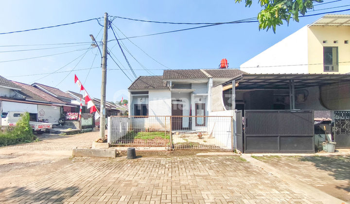 Rumah Hadap Utara 15 Menit ke Gerbang Tol BSD Barat 1 Dibantu KPR J-34749 Rumah Hadap Utara 15 Menit ke Gerbang Tol BSD Barat 1 Dibantu KPR J-34749