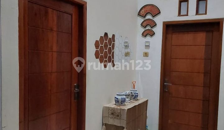 Strategic 5 BR House with Easy Access to Schools and Hospital in Bekasi, Eligible for Mortgage J37985 Strategic 5 BR House with Easy Access to Schools and Hospital in Bekasi, Eligible for Mortgage J37985