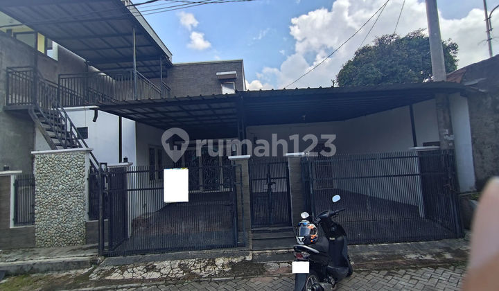 Land Area 196 m² SHM 15 Minutes to Tangcity Mall Assisted with KPR J-41142