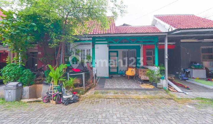 Rumah 15 Menit ke Gerbang Tol Sawangan 4 SHM Hadap Timur J-34525