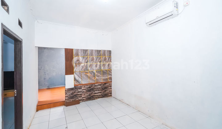 Rumah Hadap Utara 15 Menit ke Rs Permata Depok Siap KPR J-31119 2