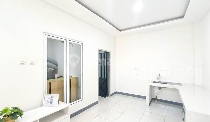 Rumah Minimalis 9 Menit ke Gerbang Tol BSD Barat 1 Siap Huni Baru Renov J28887 2