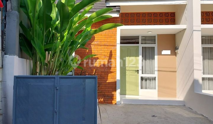 Rumah SHM Hadap Utara 13 Menit ke Lippo Plaza Ekalokasari Dibantu KPR J33949