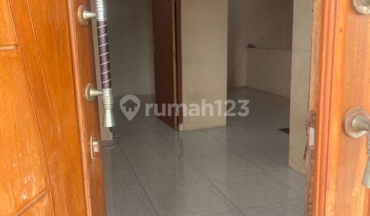 Rumah 2 Lt SHM 15 Menit ke Mall Summarecon Serpong Hadap Selatan J-37662 2