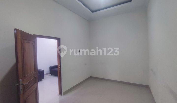 Spacious House 10 Minutes to Cibubur Junction Ready to Occupied with Mortgage Assistance J-25565 2