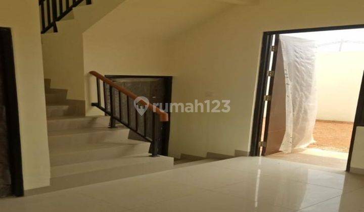 Rumah Siap Huni Harga Nego dekat Living Plaza Harapan Indah Dibantu KPR J18593 2