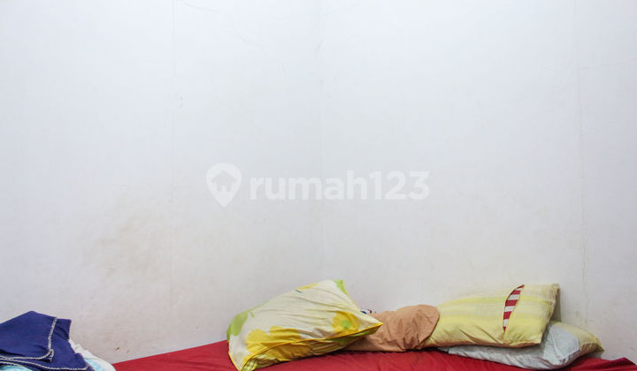 Rumah 3 Kamar SHM 15 Menit ke Stasiun Depok Baru Hadap Utara J24964 2
