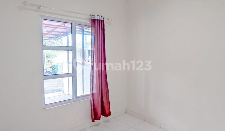 Strategic House 5 Minutes to Paradise Walk Mall Serpong, Assisted with J-811 KPR.