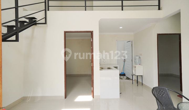 Rumah 15 Mnt ke Cibubur Plaza Siap Huni Dibantu KPR J-35697 2