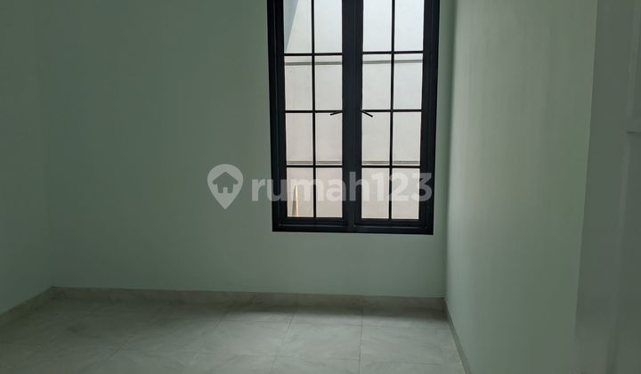 Rumah Strategis dekat Mal Ciputra Cibubur Siap Huni Dibantu KPR J-37253