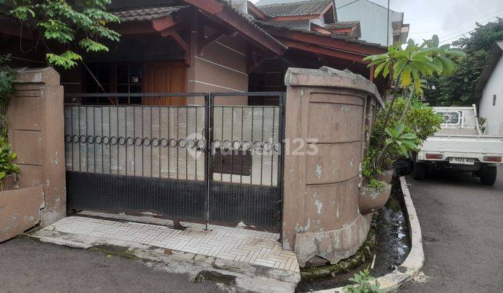 Rumah Hook LT 120 Hadap Selatan 10 Menit ke The Park Sawangan J29058 1