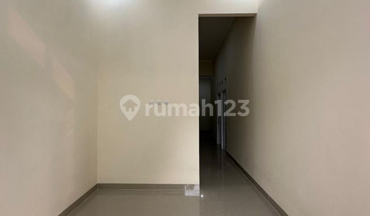 Rumah Bebas Banjir 15 menit ke Summarecon Mall Bekasi SHM Dibantu KPR J-33712 2