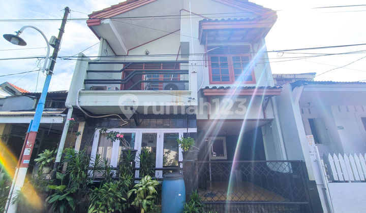 Rumah Terawat 15 Menit ke Gerbang Tol Kunciran 2 Dibantu KPR J33945 Rumah Terawat 15 Menit ke Gerbang Tol Kunciran 2 Dibantu KPR J33945