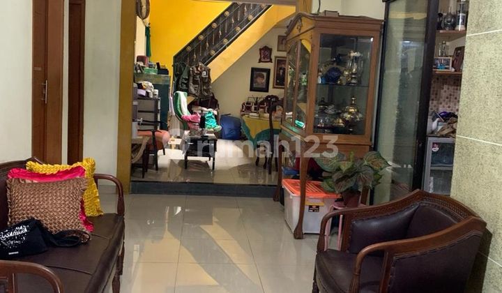 Rumah Tanah Luas Asri 15 Menit ke Mall Grand Cakung Bebas Banjir J28267 2