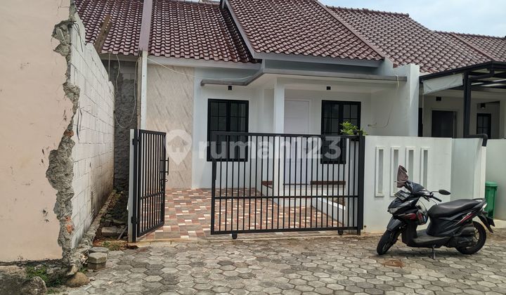 Rumah Strategis dekat Mal Ciputra Cibubur Siap Huni Dibantu KPR J-37253