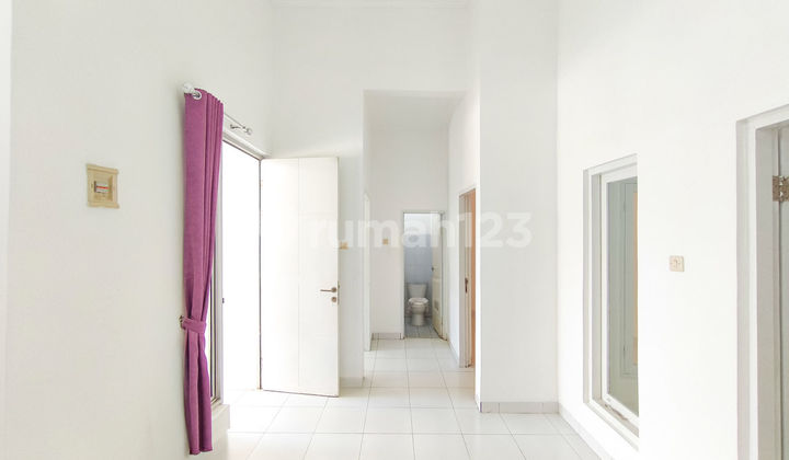 Strategic Hook House 9 Minutes to BSD West Gate 1 Toll Gate, Eligible for KPR J38206 2