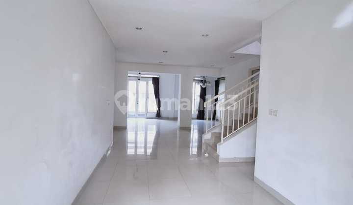 Rumah Mewah Hiltop View Pegunungan