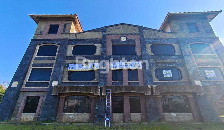 Dijual Gedung + tanah lokasi premium di Bali