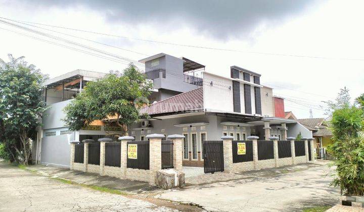 Rumah Kerenz & Mewah Siap Huni Dijamin Tanpa Renovasiaman Dalam Komplek2 1