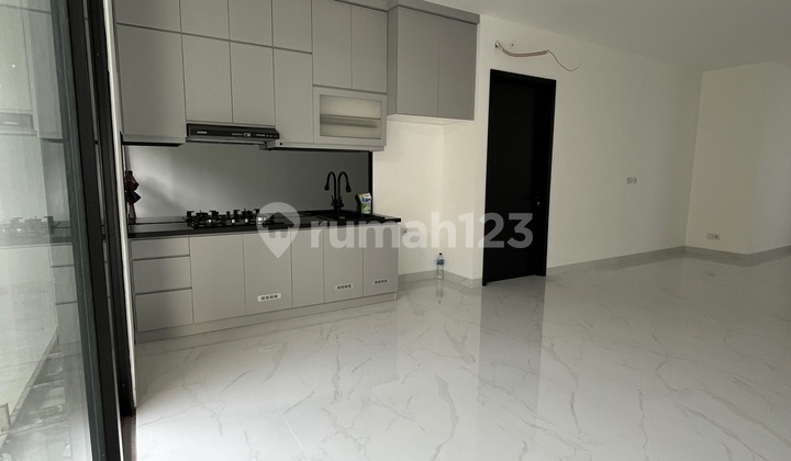 Rumah Mewah 2 Lantai Lokasi Premium BSD