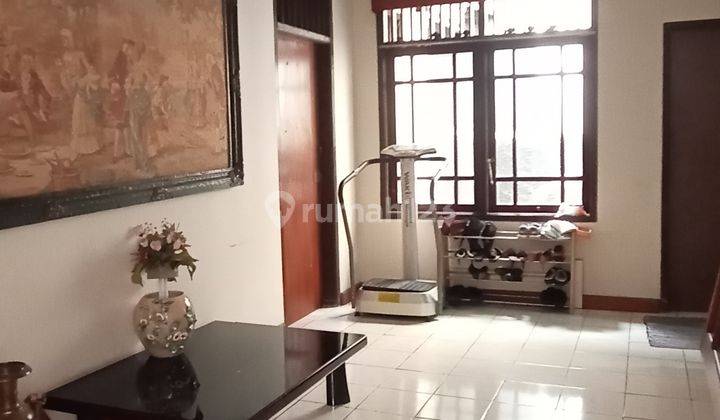 Rumah siap huni 2 lantai dijual murah, lokasi bagus untuk invest 2