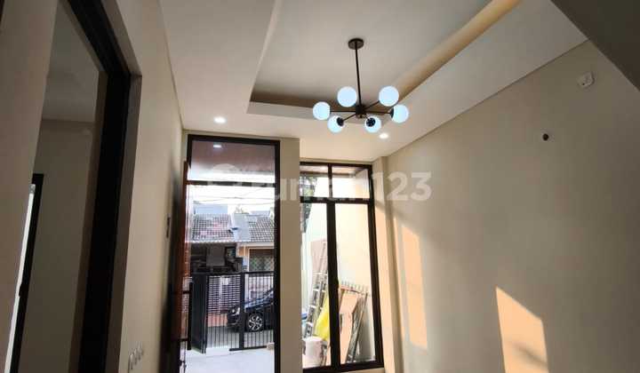 Modern 2-Story House in Premium Location at BSD Ready to Occupy