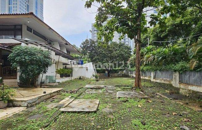 Dijual Rumah Tua Hitung Tanah Saja di Area Zona Komersial di Kebayoran Baru 2