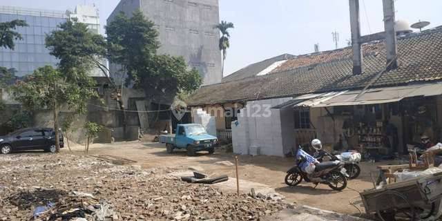 Rumah Pinggir Jalan Raya Harga Njop Nego Dijual Cepat di Kebayoran 2