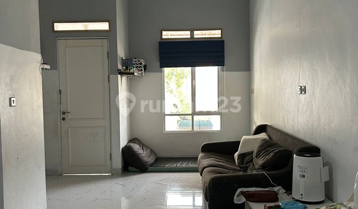 Fully renovated house ready for occupancy, Centraland. Fully renovated house ready for occupancy, Centraland.