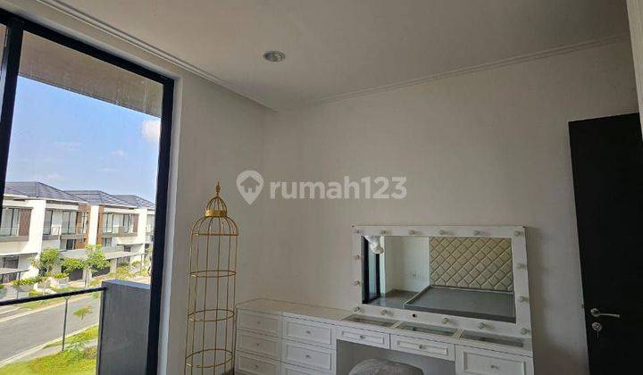 Rumah baru semi furnish bukit danau indah pik2 2