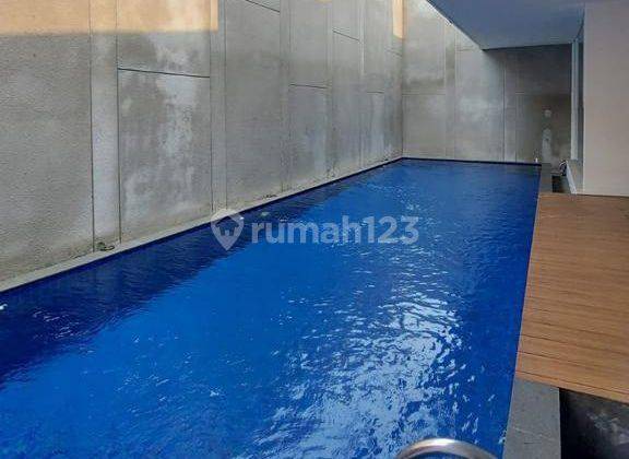 Rumah Fresh baru cantik dengan lift di pondok indah 2