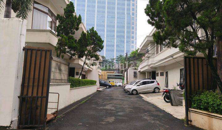 Kavling Sepaket Dengan Rumah-rumah Mewah Di Jakarta Selatan 1