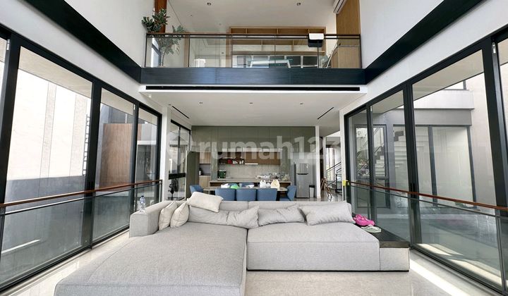 Luxury House Nava Park Hunian Asri dan Nyaman