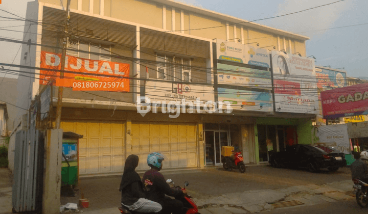 Mainroad Gunung Batu, Dua lantai lebih, Sangat ramai 2