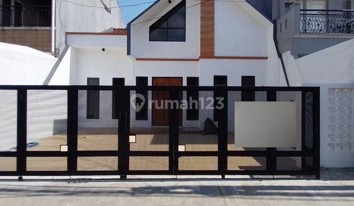 Rumah Murah di Bsd Griya Loka, Tangerang 1